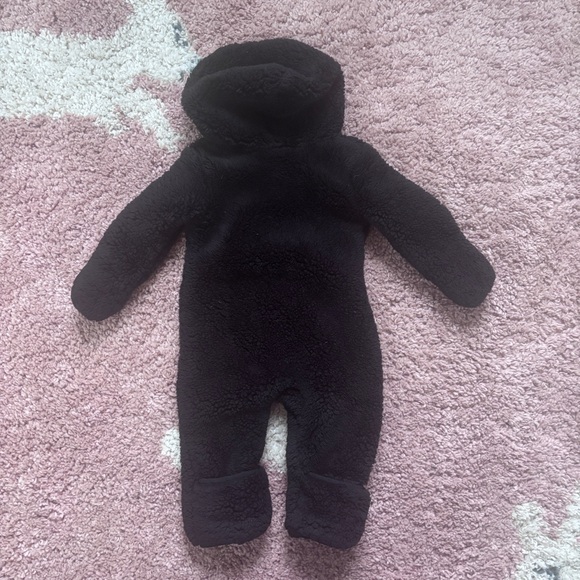 Nike Baby Hooded Sherpa Coverall – Black “Teddy Fleece”, 6M, Soft & Warm - Picture 3 of 4